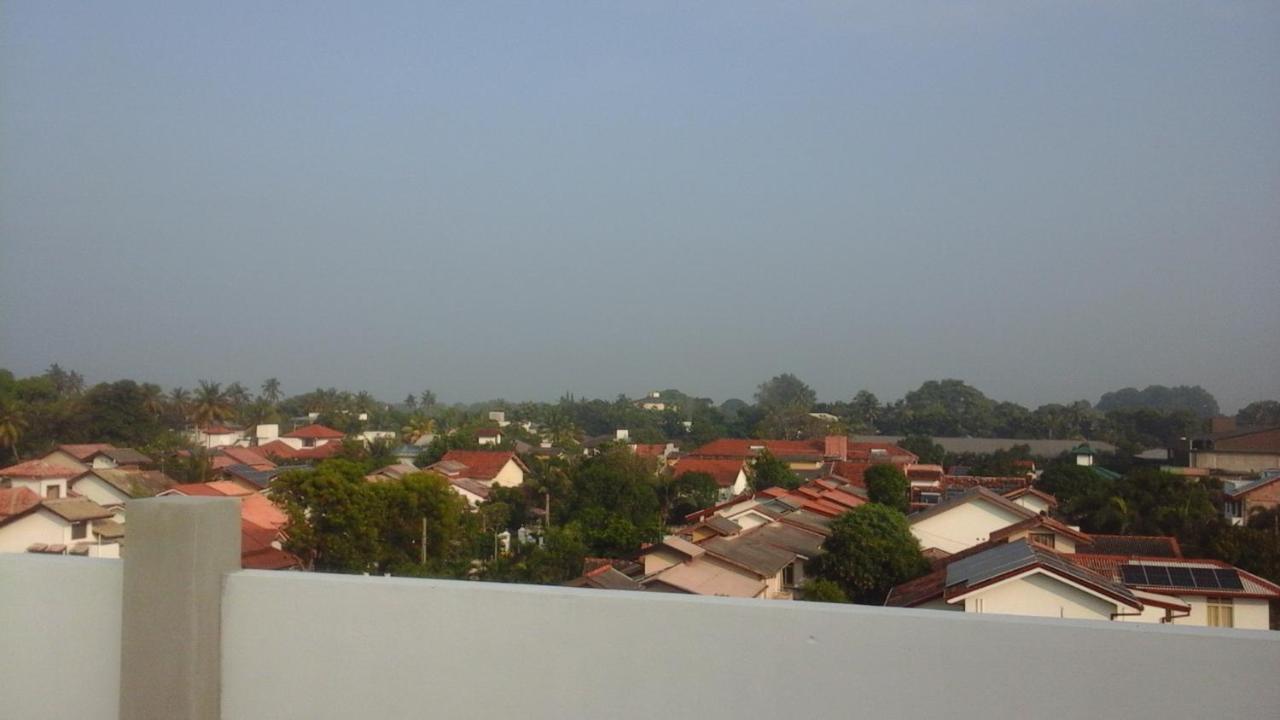 Apartment Near Colombo Airport Katunayaka Buitenkant foto